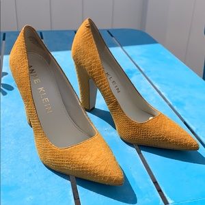 Anne Klein Mustard Yellow Heels